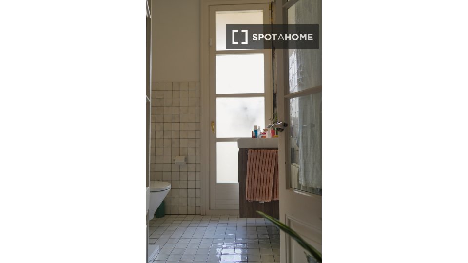 Apartment Barcelona, 1 bed, 102m² — photo 15