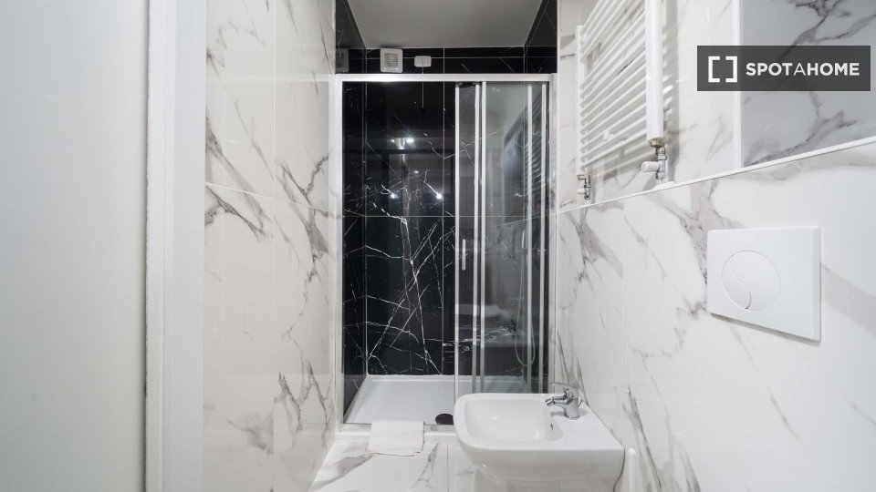 Apartment Milan, 2 beds, 69m² — photo 8