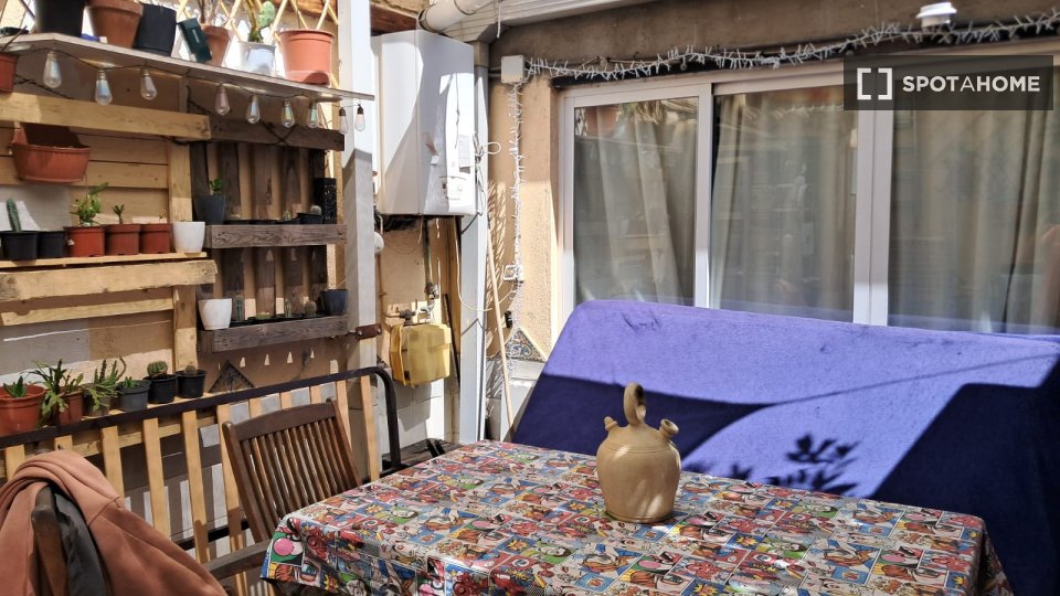 Double room Madrid, 4 beds, 140m² — photo 17