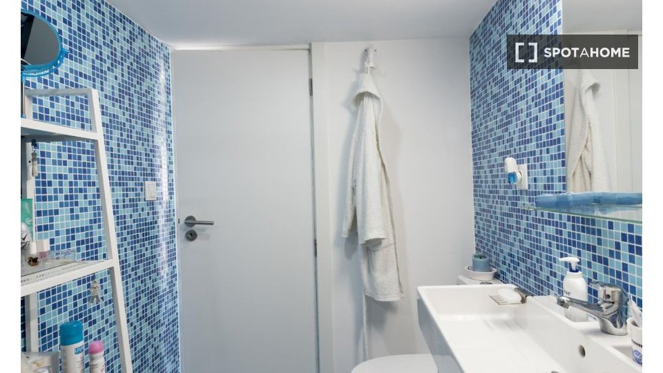 Apartment Porto, 1 bed, 54m² — photo 15