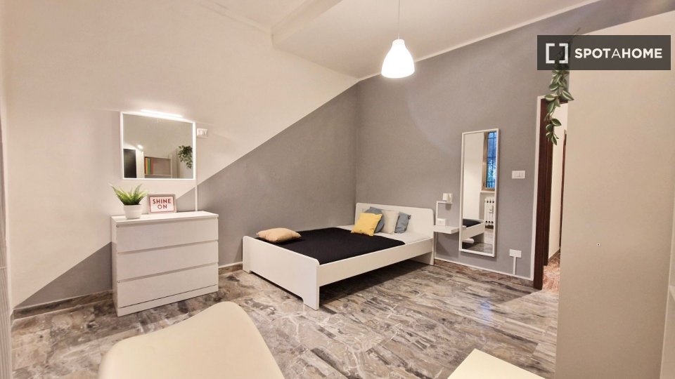 Double room Bologna, 3 beds — photo 18