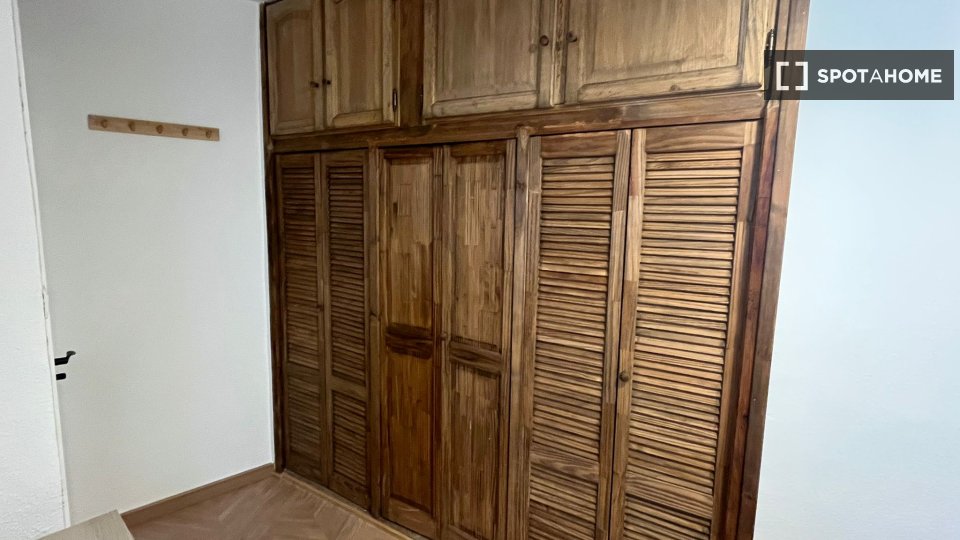 Double room Granada, 4 beds — photo 29
