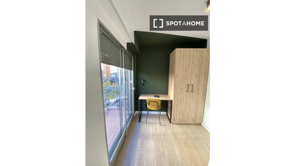 Double room Madrid, 12 beds — photo 23