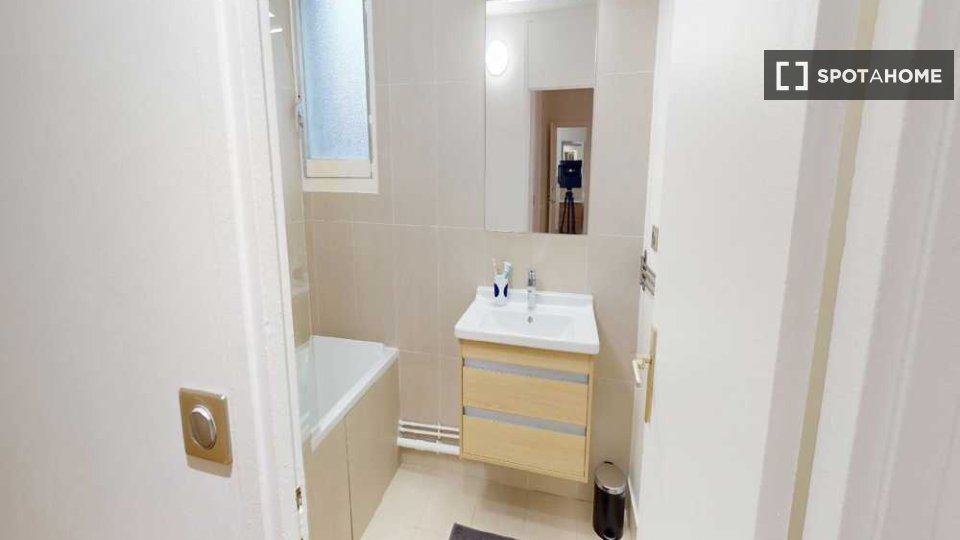 Double room Paris, 5 beds, 90m² — photo 13