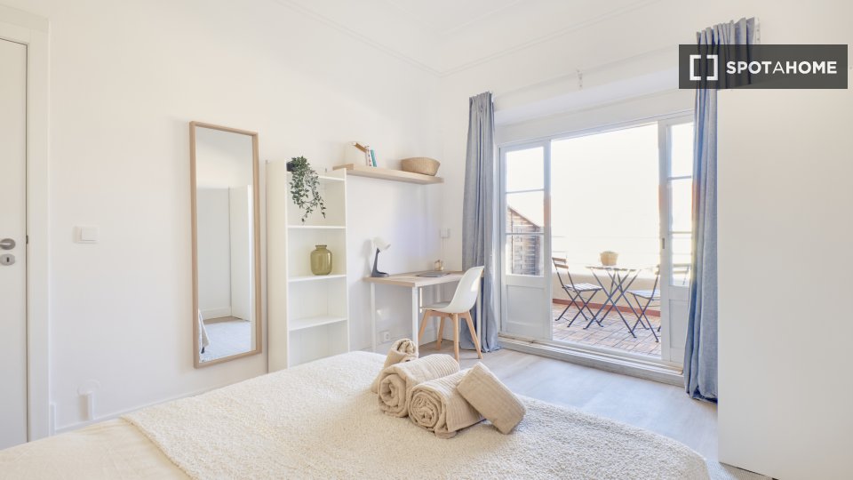 Double room Lisbon, 10 beds — photo 11