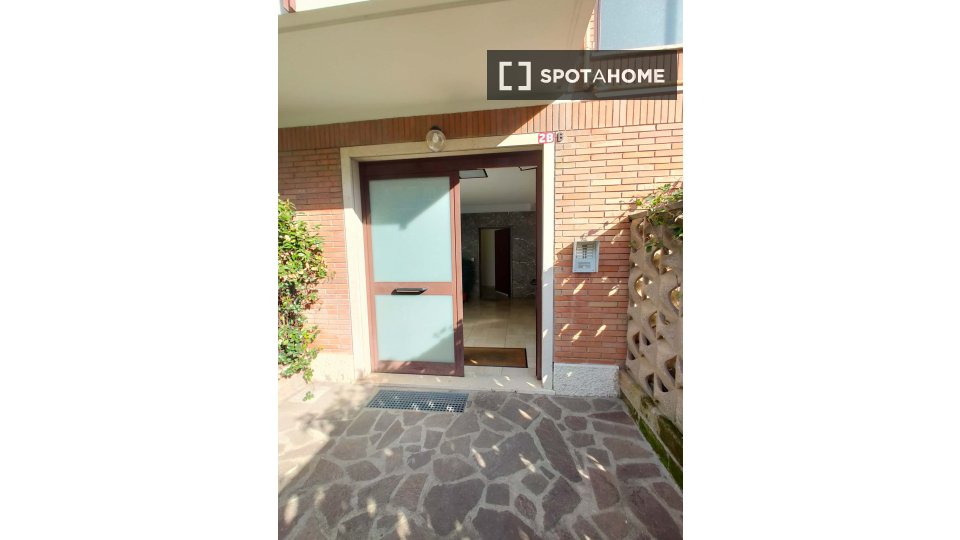 Double room Rome, 1 bed — photo 6