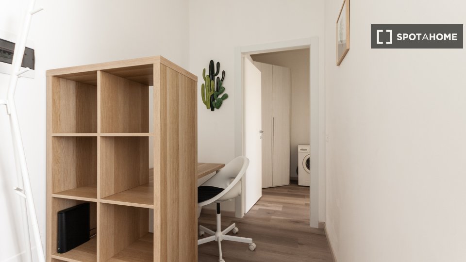 Apartment Milan, 1 bed, 44m² — photo 17