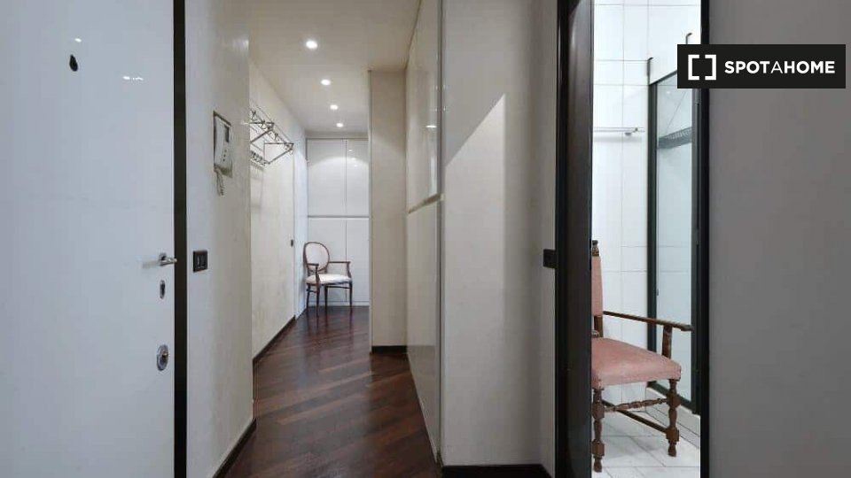 Apartment Milan, 1 bed, 70m² — photo 8