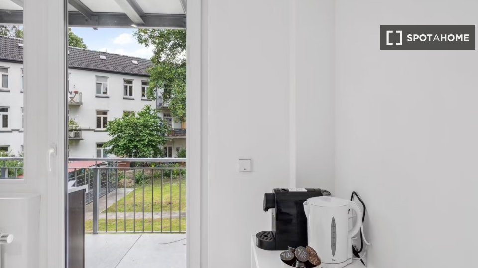 Double room Hamburg, 2 beds, 43m² — photo 8