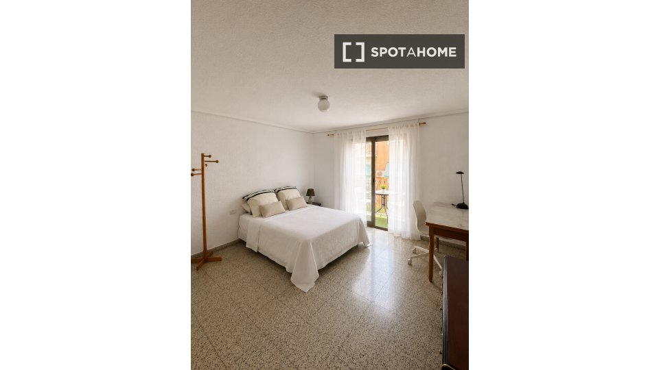 Apartamento Alicante, 3 habitaciones, 105m² — foto 2