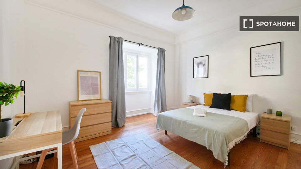 Double room Lisbon, 7 beds — photo 4