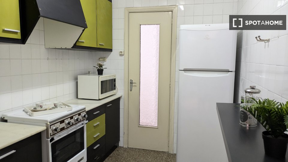 Double room Valencia, 4 beds, 100m² — photo 19