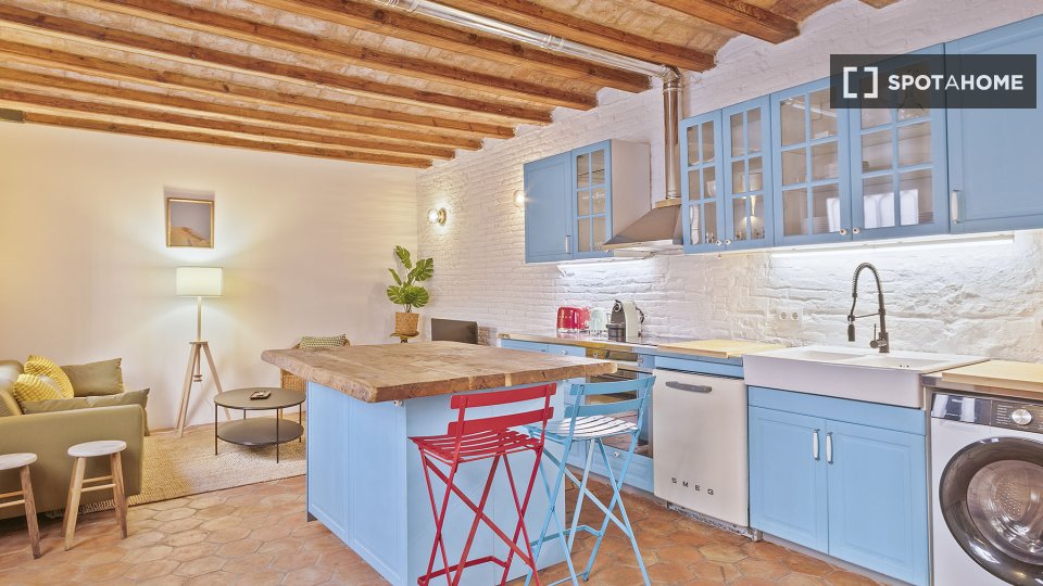 Apartment Barcelona, 2 beds, 85m² — photo 33
