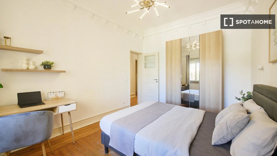 Double room Lisbon, 6 beds — photo 4