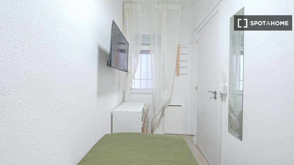 Double room Madrid, 4 beds — photo 8