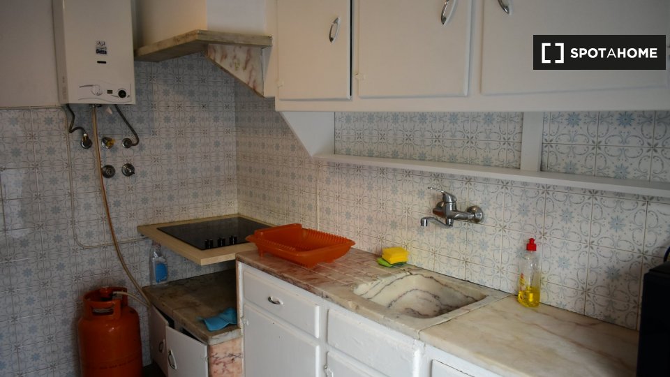 Apartment Lisbon, 1 bed — photo 3
