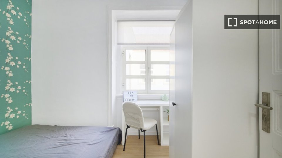 Double room Lisbon, 7 beds — photo 11