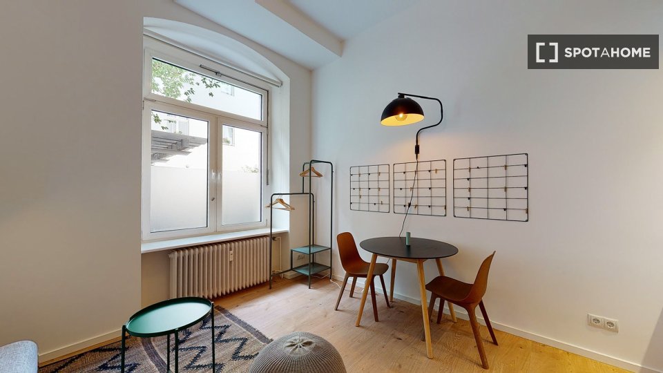 Apartment Berlin, 8 beds — photo 25