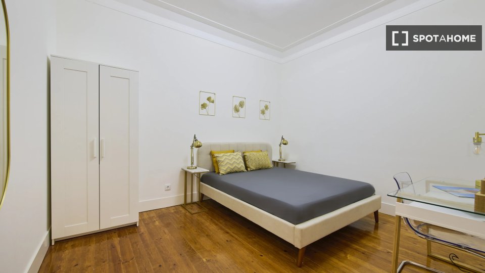 Double room Lisbon, 6 beds — photo 2
