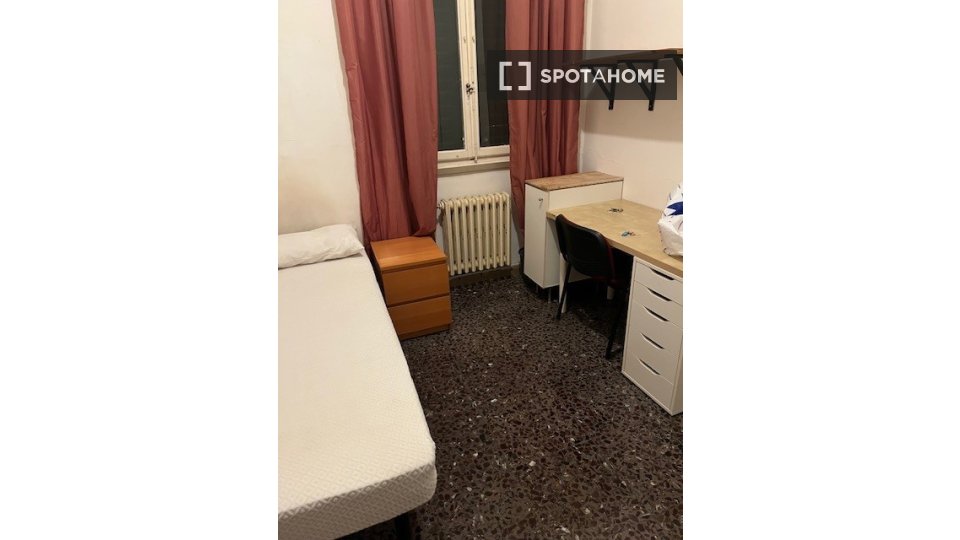 Double room Florence, 4 beds, 110m² — photo 19