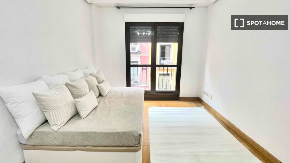 Apartment Madrid, 2 beds, 60m² — photo 12