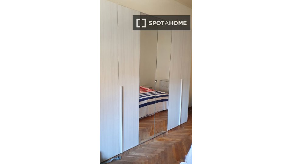 Double room Turin, 6 beds, 182m² — photo 2