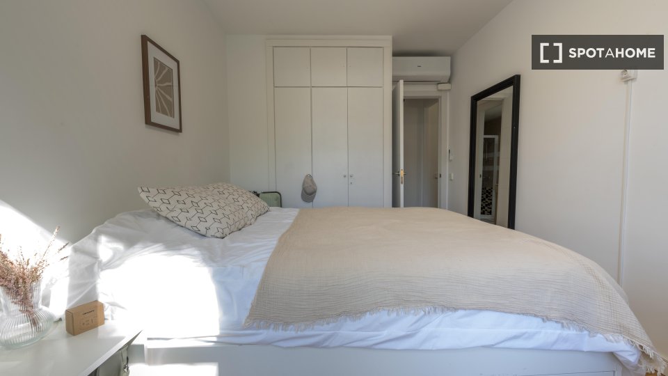 Double room Madrid, 6 beds — photo 76
