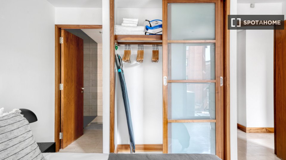 Apartment London, 2 beds, 75m² — photo 18