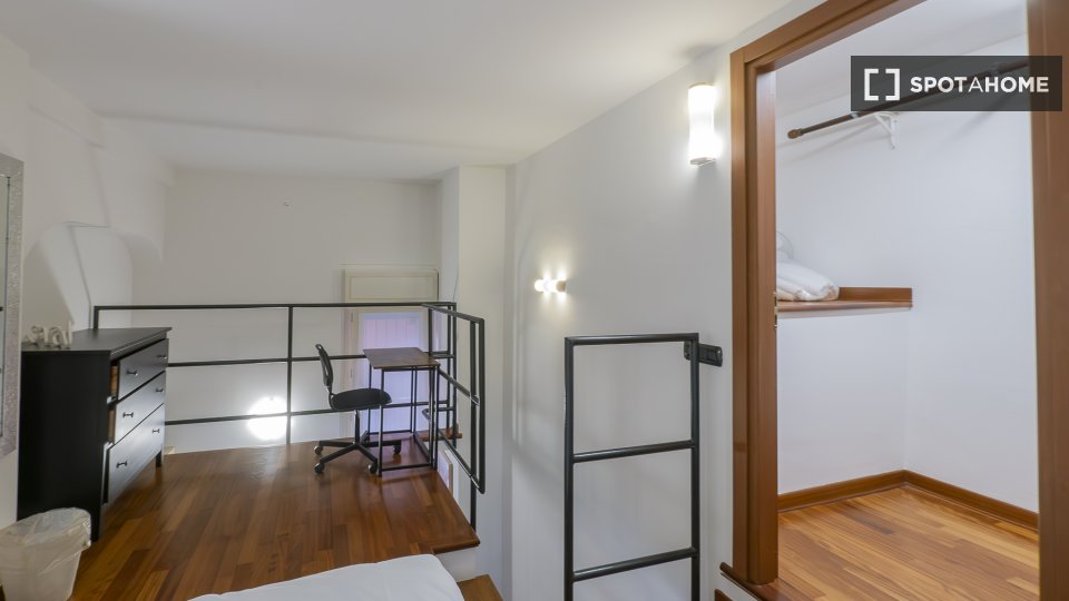 Apartment Milan, 1 bed, 37m² — photo 4