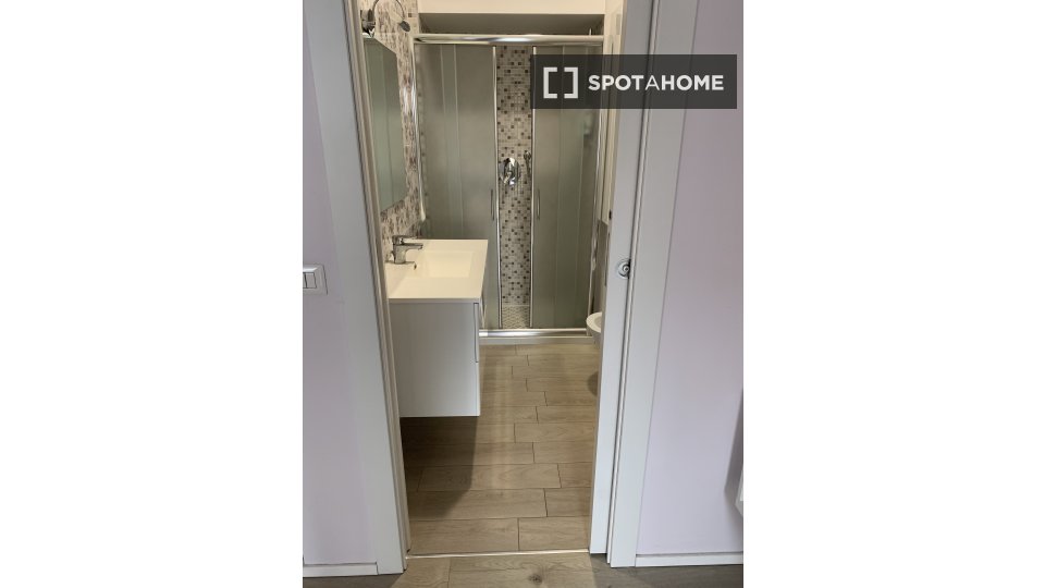 Double room Milan, 2 beds, 100m² — photo 13