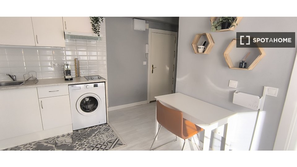 Apartment mono Madrid — photo 17