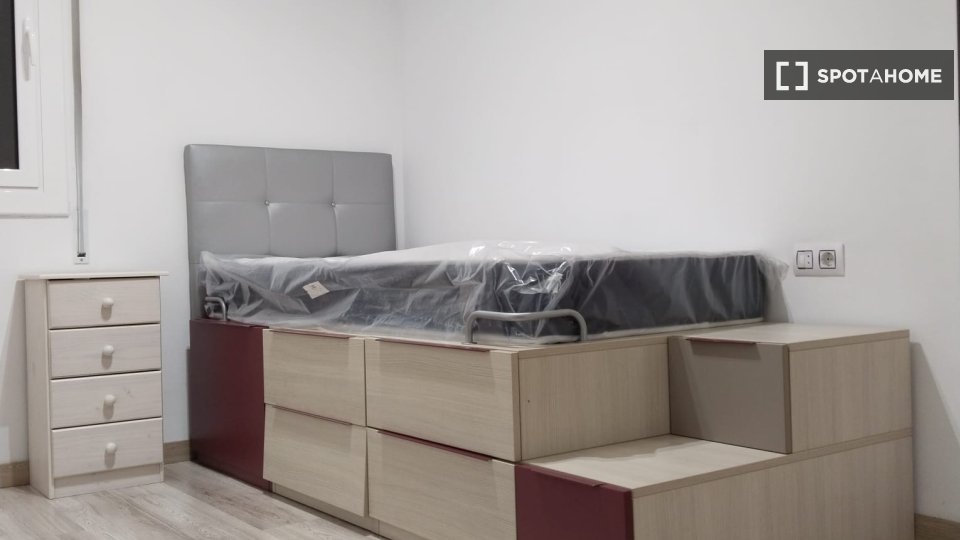 Habitación doble Barcelona, 4 habitaciones — foto 31