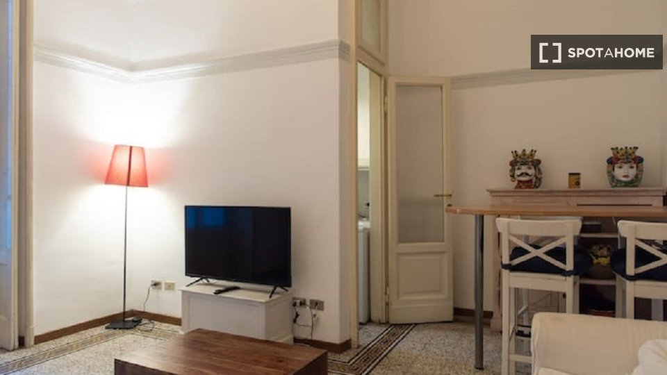 Apartment Milan, 1 bed, 49m² — photo 17