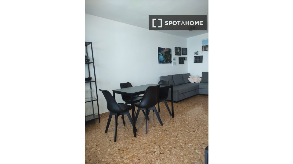 Apartment Valencia, 2 beds, 80m² — photo 11