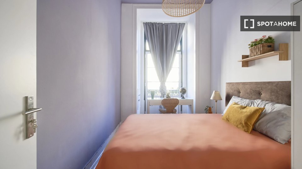 Double room Lisbon, 9 beds — photo 10