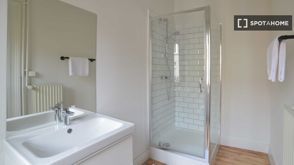 Double room Brussels, 14 beds — photo 12