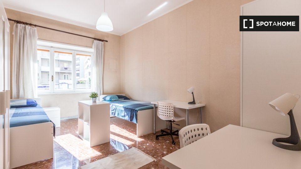 Double room Rome, 4 beds — photo 1