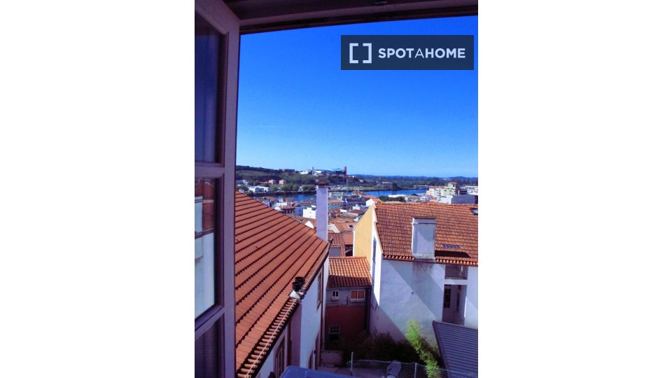 Apartment Coimbra, 2 beds, 75m² — photo 45