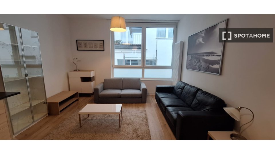 Double room Brussels, 3 beds — photo 2