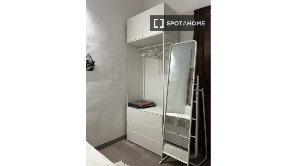 Double room Barcelona, 1 bed, 70m² — photo 14
