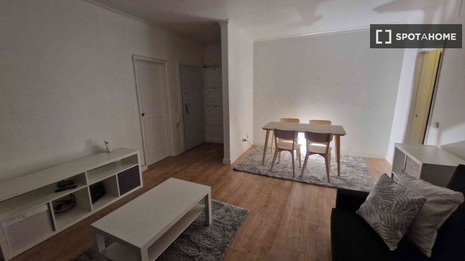 Apartment mono Lisbon, 55m² — photo 2