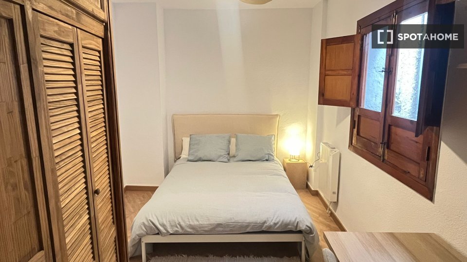 Double room Granada, 4 beds — photo 19