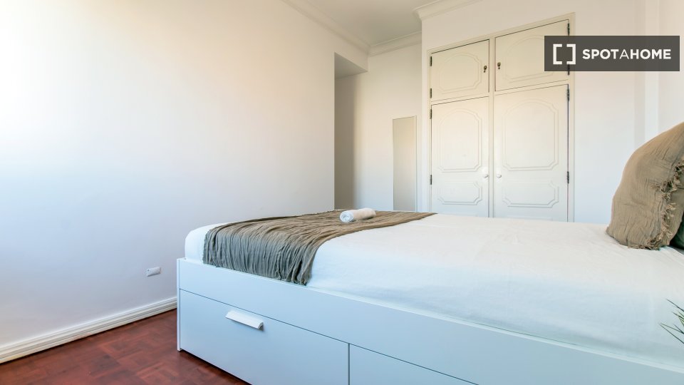 Double room Lisbon, 10 beds — photo 17