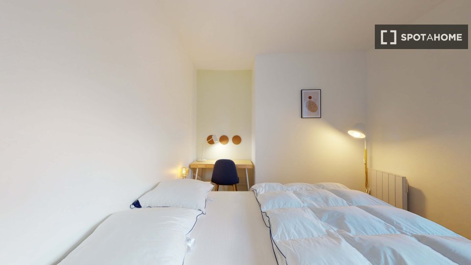 Double room Paris, 7 beds — photo 8