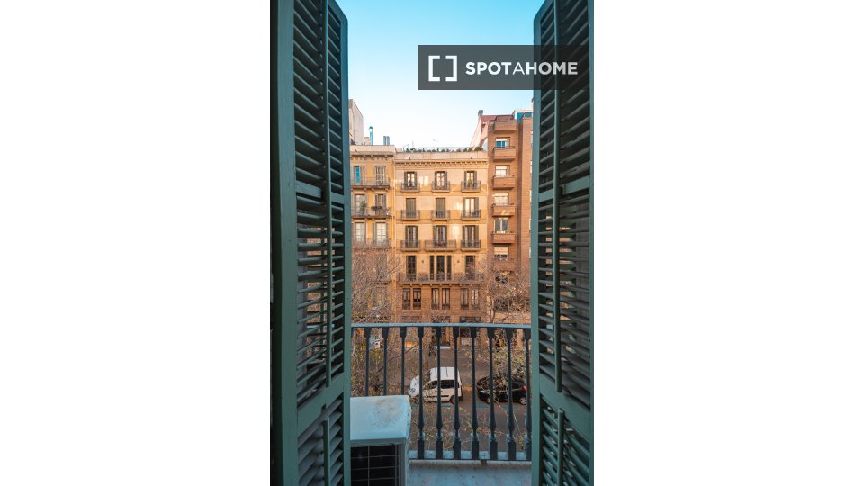 Double room Barcelona, 7 beds, 200m² — photo 12