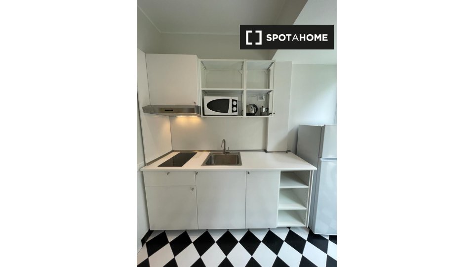 Apartment Milan, 1 bed — photo 9
