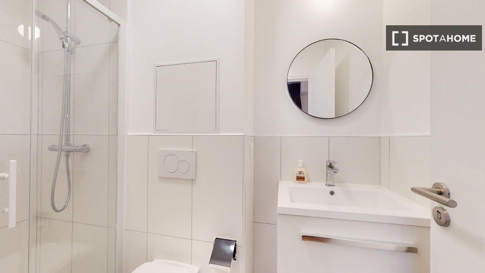 Double room Paris, 9 beds — photo 6