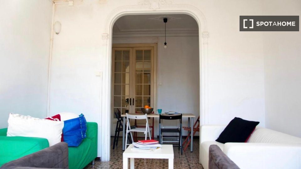 Double room Barcelona, 5 beds, 100m² — photo 14