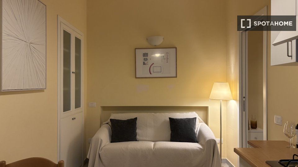 Apartment Rome, 1 bed, 43m² — photo 8