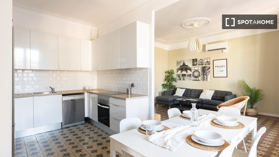 Double room Barcelona, 5 beds, 100m² — photo 6